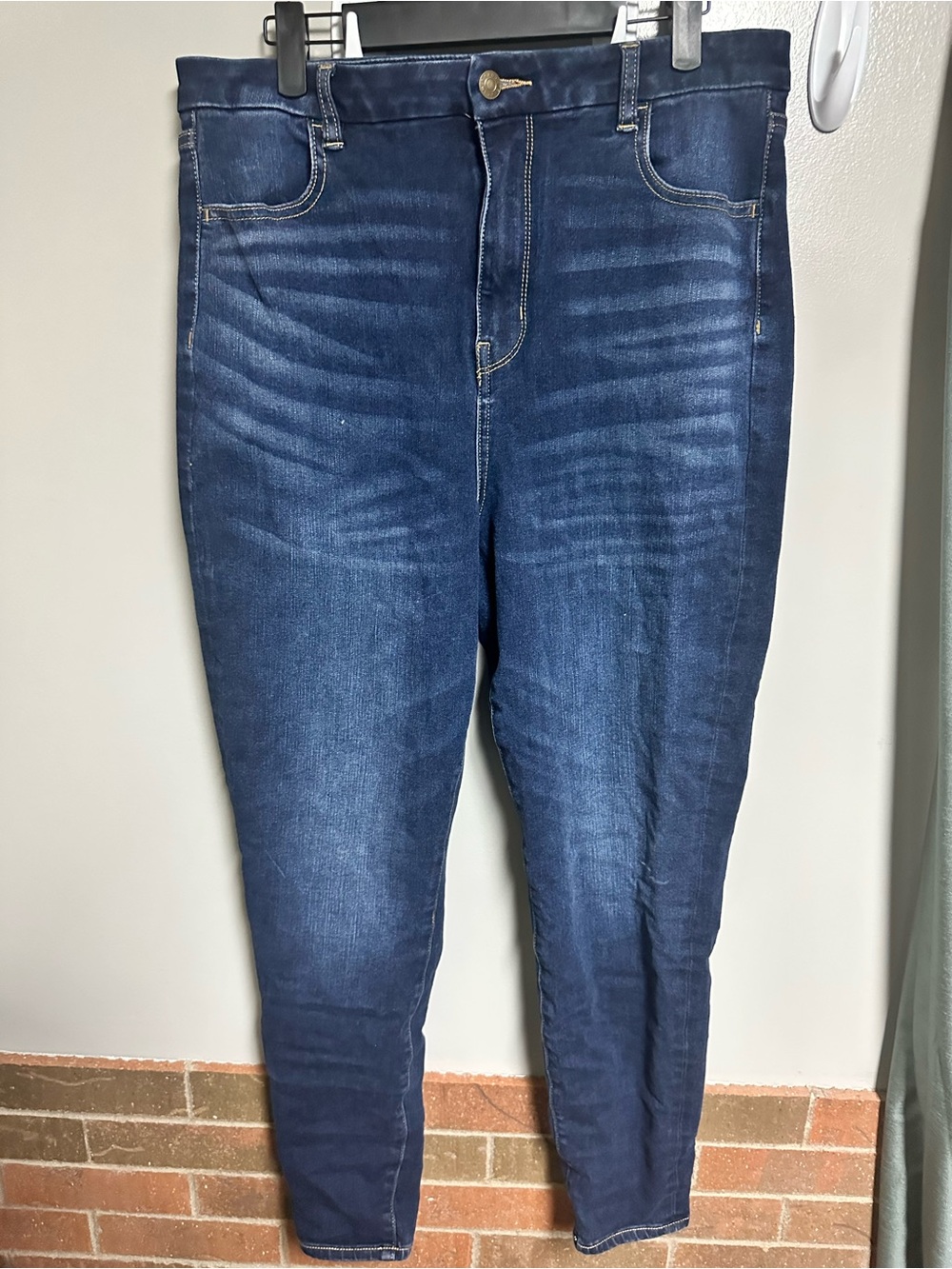 American Eagle Outfitters Dark Blue Skinny Jeans